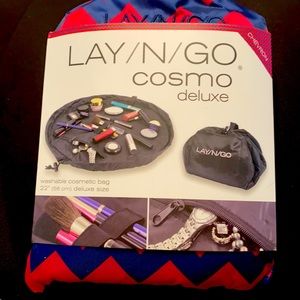 Lay/N/Go cosmo deluxe cosmetic bag